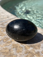 Load image into Gallery viewer, Black Tourmaline Shiva Lingam/Egg P2-52
