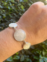 Load image into Gallery viewer, Mother of Pearl Bracelet
